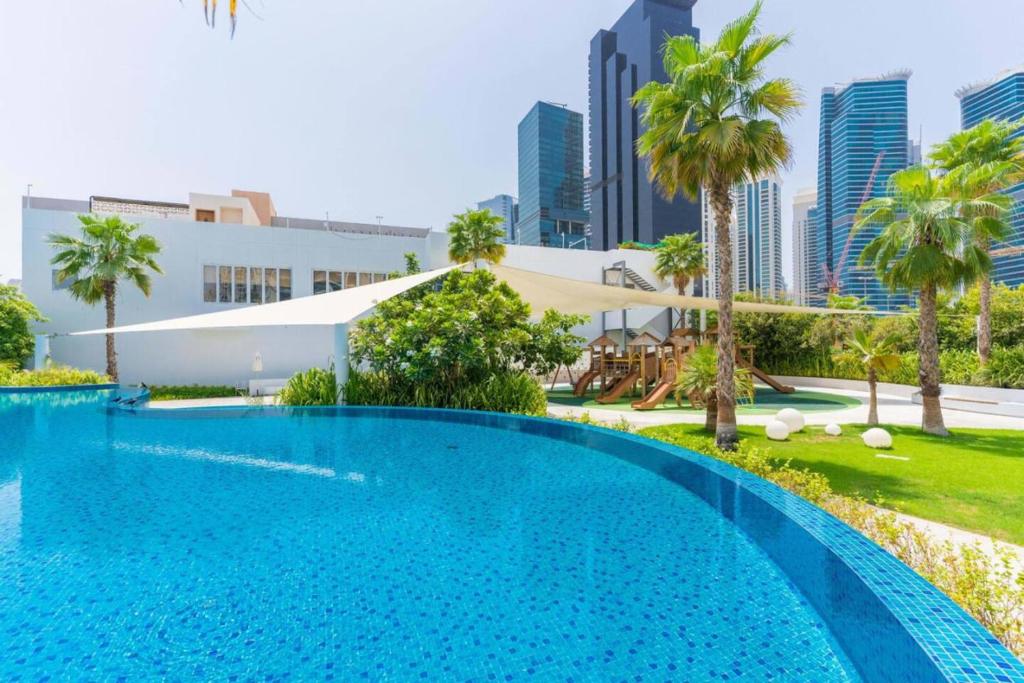 Upgraded Banyan Tree 2 Bed in JLT