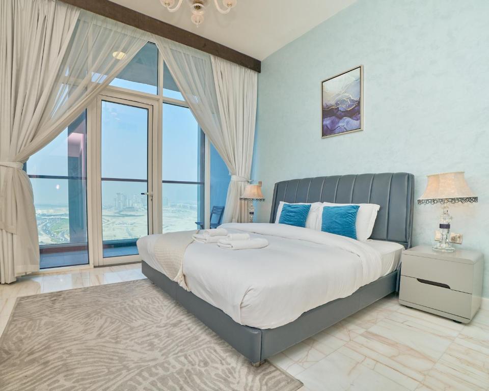 Luxurious 1 bedroom Business Bay by GP Holiday Homes