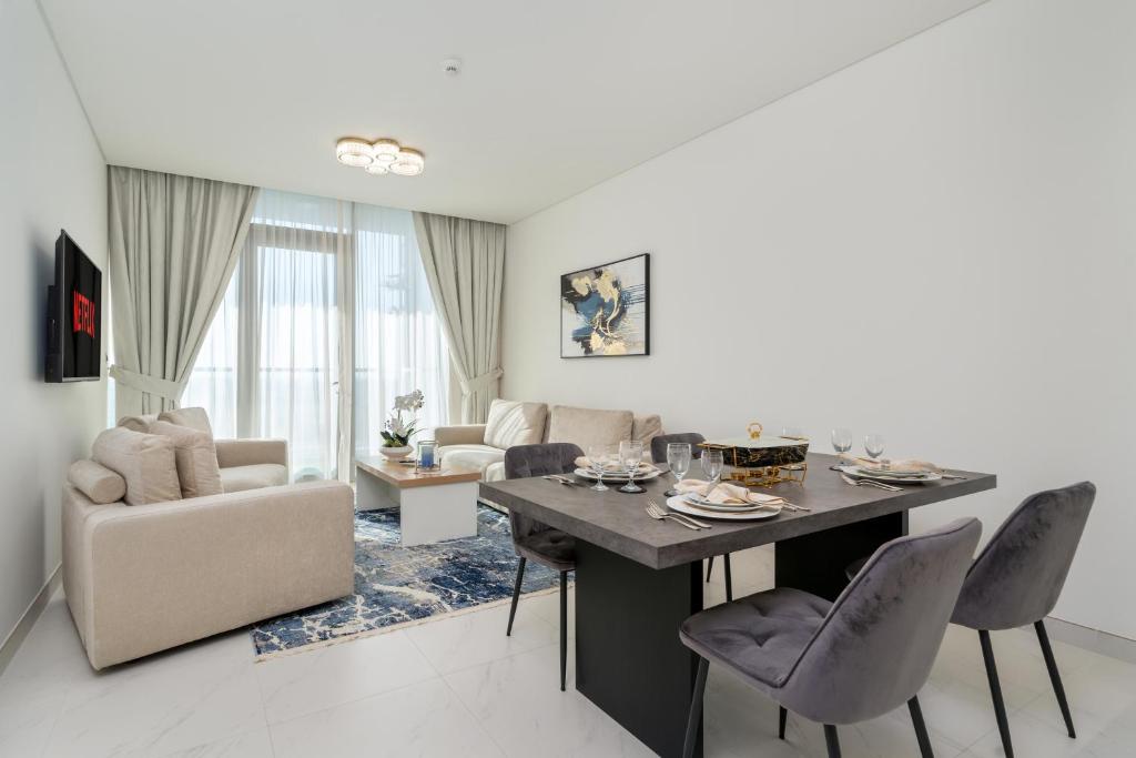 Luxury 1BR in District 1 Residences 11 - Ahlan HH