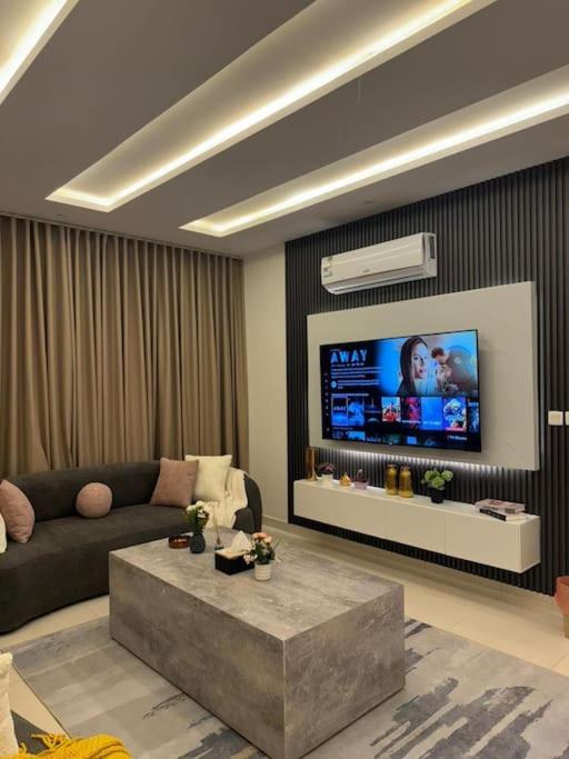 Luxury apartment 2 bedrooms with self-entry