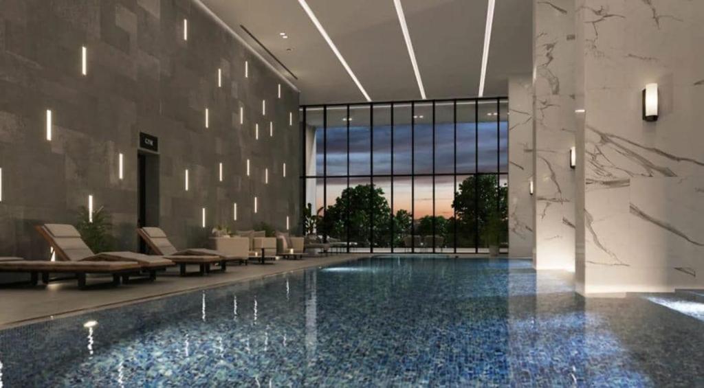 Luxury Hotel apt at Aeon Towers