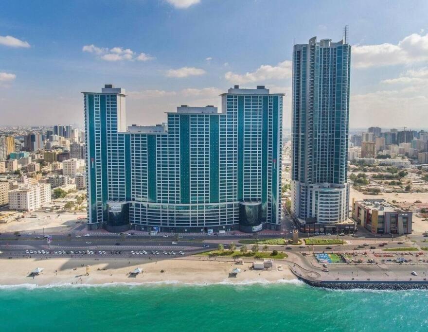 Luxury full sea view flat