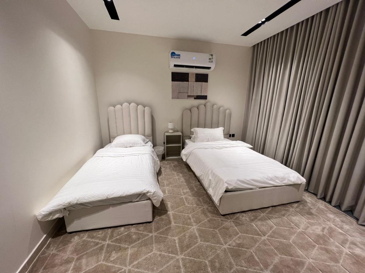 Luxury furnished apartment شقة فاخرة الخبر-الحمراء