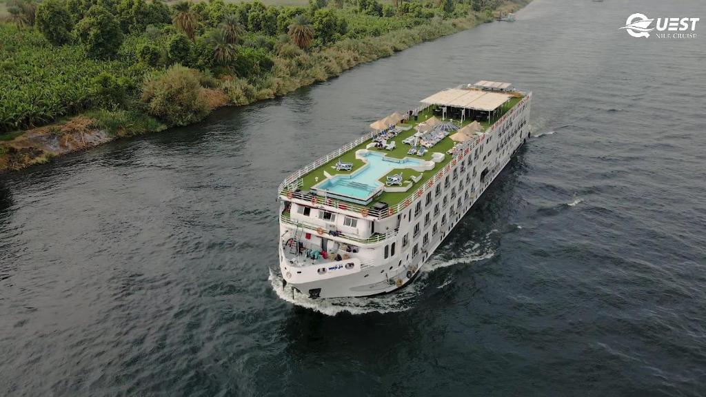 Nile Quest Cruise – 4 or 7 Nights From Luxor each Saturday and 3 or 7 Nights From Aswan each Wednesday