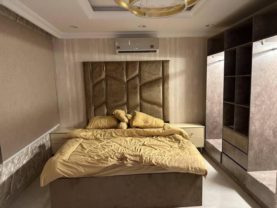 Ammash Services and Hotel Rooms