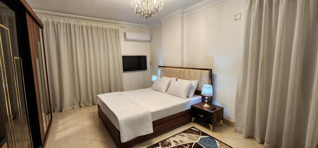 Elite Apartment in sheraton Heliopolis 5 minutes from Cairo Airport