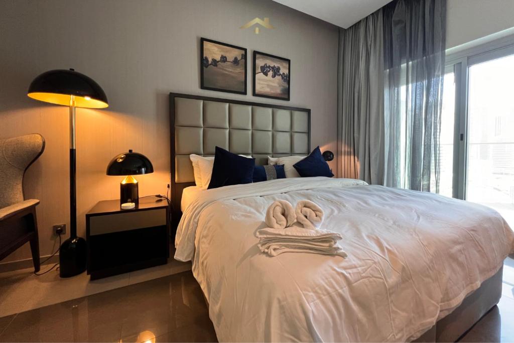 Modern Studio Living in Majestine, Businessbay
