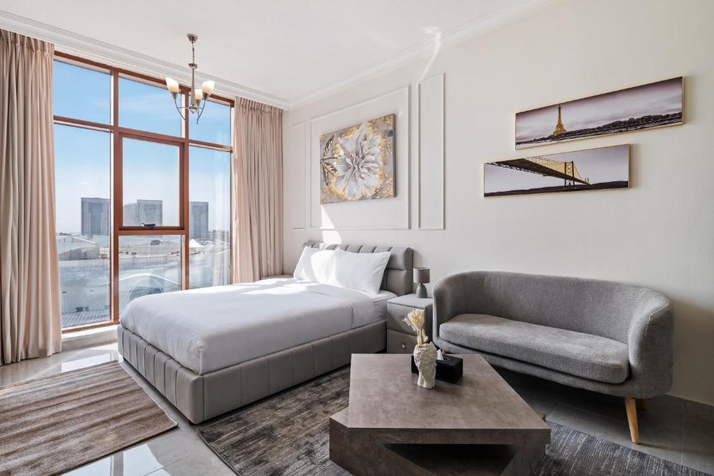 Bright And Airy Studio In Silicon Oasis