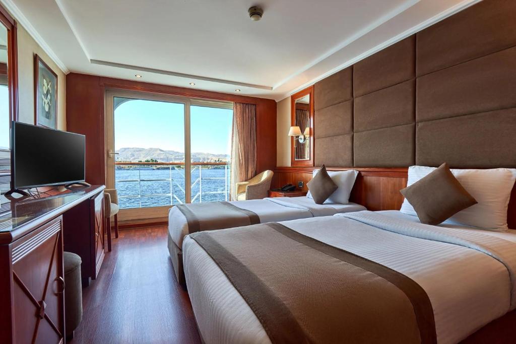 NILE CRUISE ROYAL QUEEN I every Wednesday from ASWAN 3 nights & every Saturday from LUXOR 4 nights