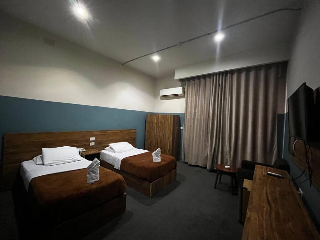 Nitocrisse Hotel