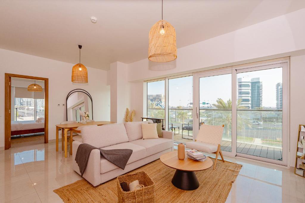 One Bedroom In Al Hadeel Hosted By Voyage
