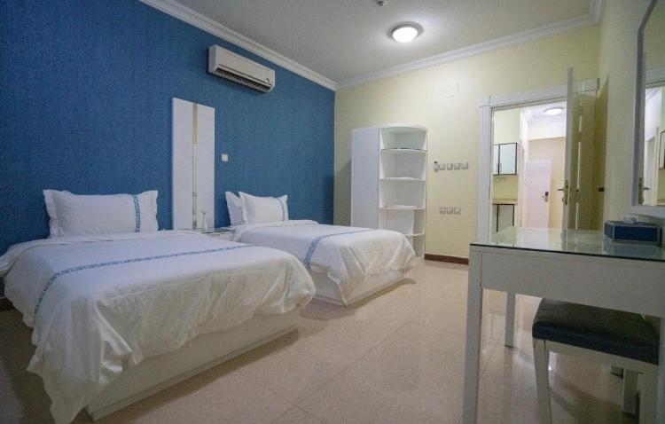 Open Hotel