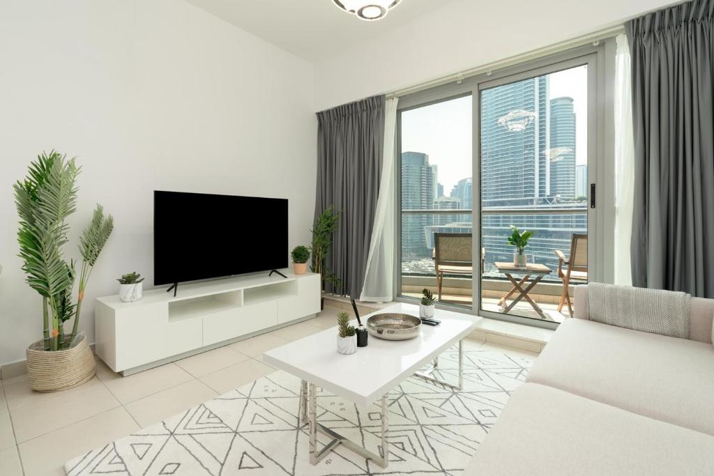 Opulent 1 Bedroom Marina View