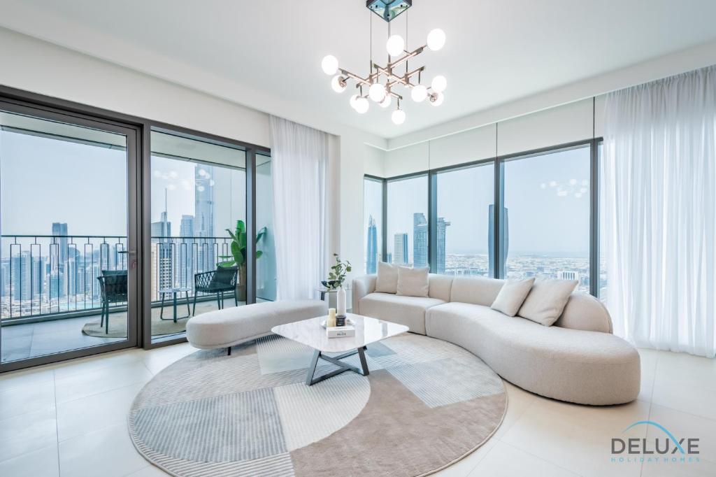 Panoramic 3BR with Assistant Room at Downtown Views II, Downtown Dubai by Deluxe Holiday Homes