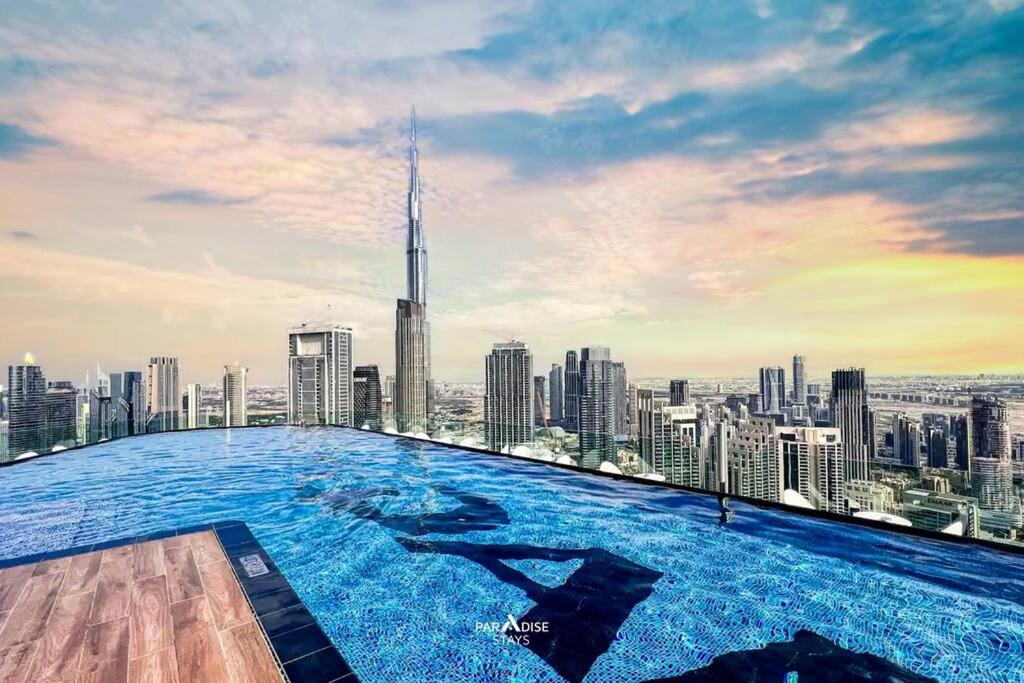 Paramount Midtown Hotel – Burj Khalifa Views