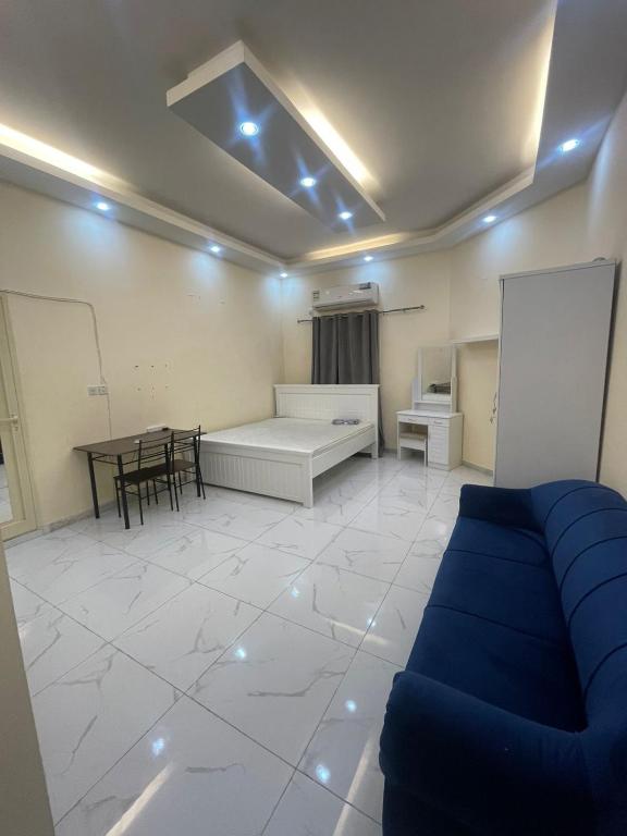 Private Studio Room