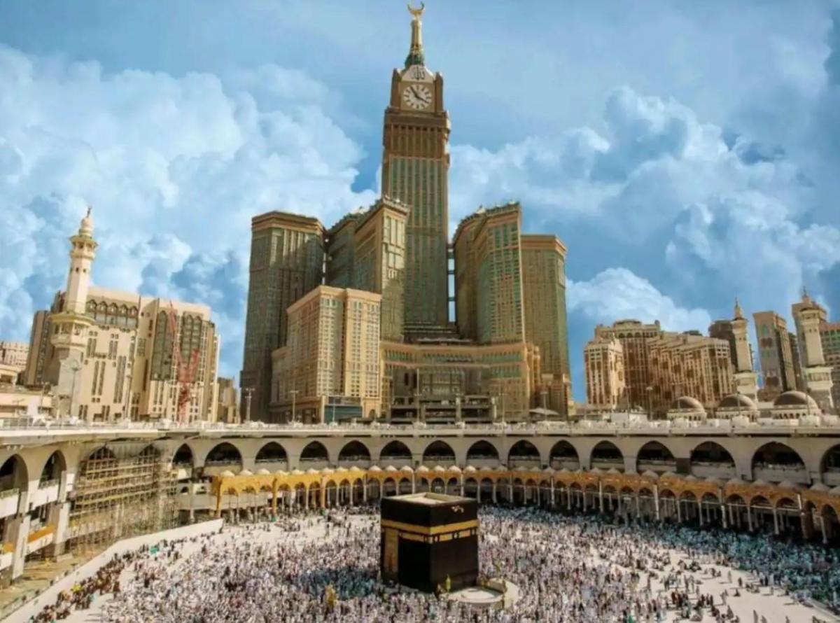 Pullman Zamzam Studio 15 Dec to 21 Dec