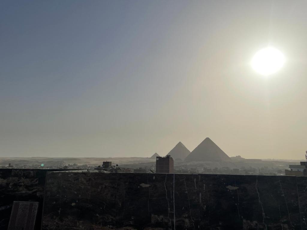 Pyramids hotel