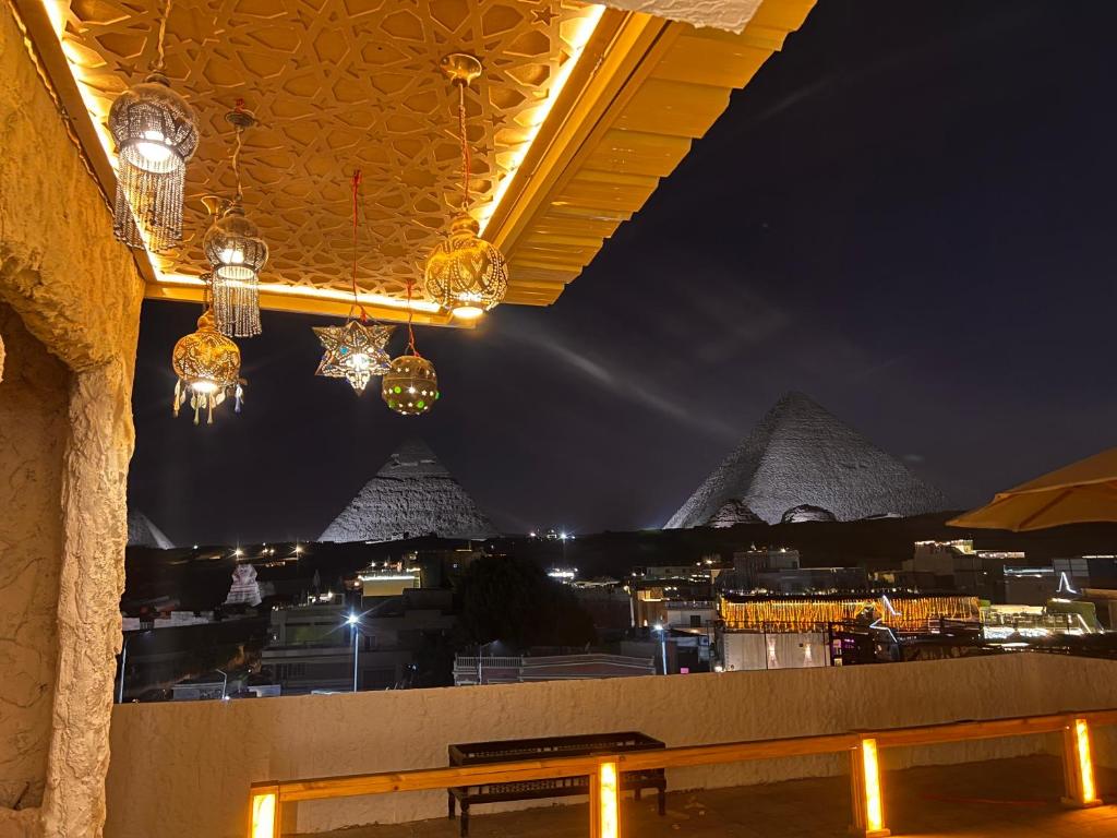 Pyramids Top view inn