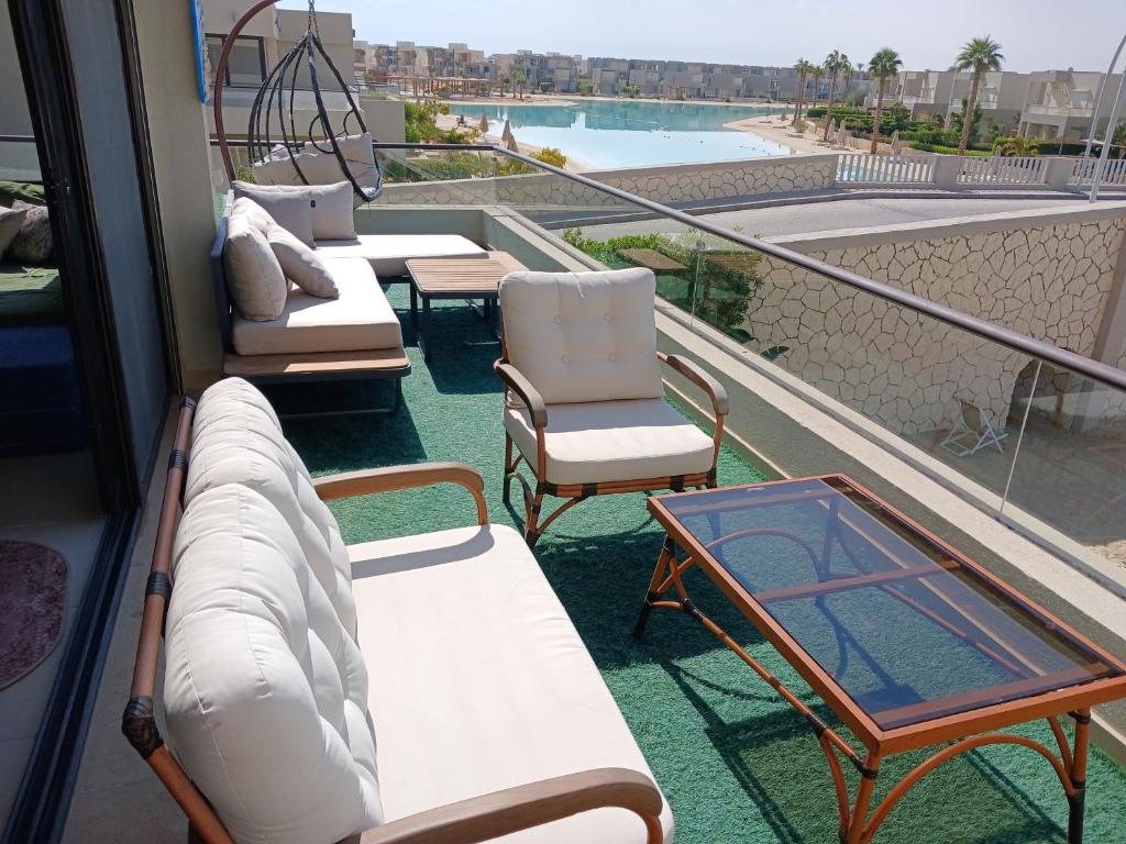 Azha Senior Chalet With Lagoon View
