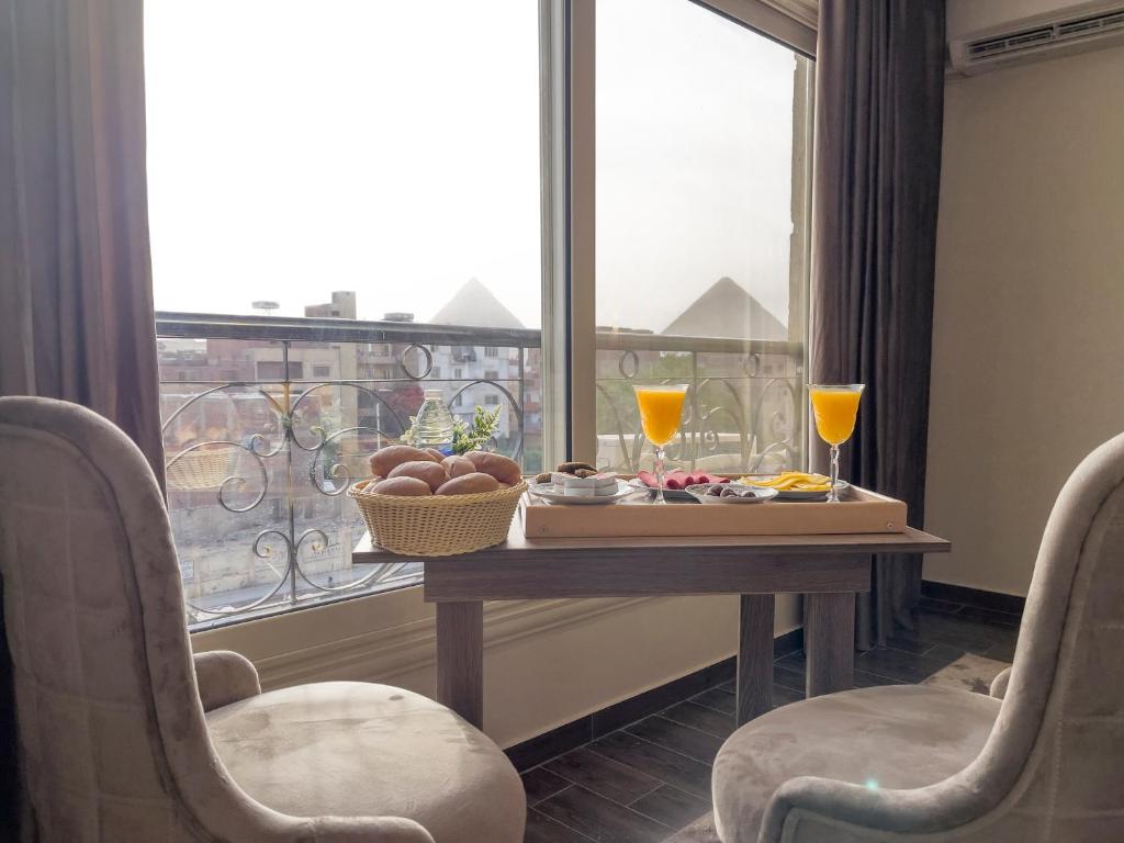 Hammis Pyramids View INN
