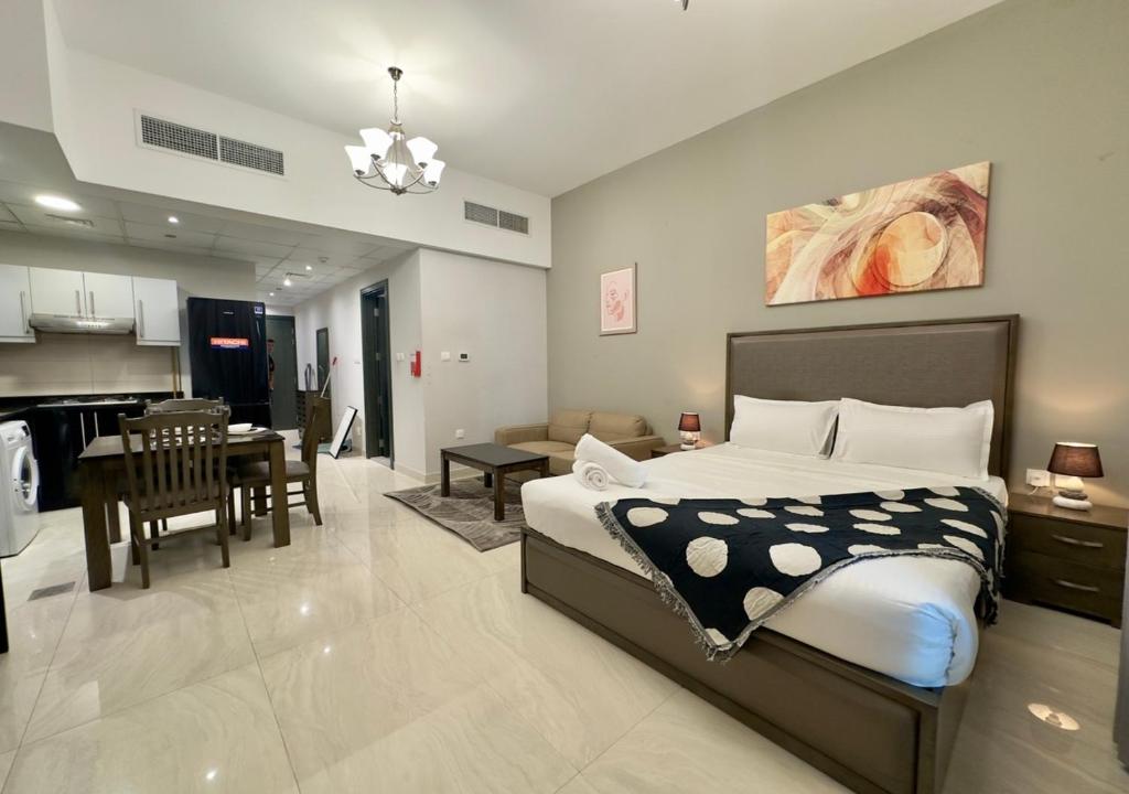 Business bay Chic Studio Canal View Quickstay Homes215