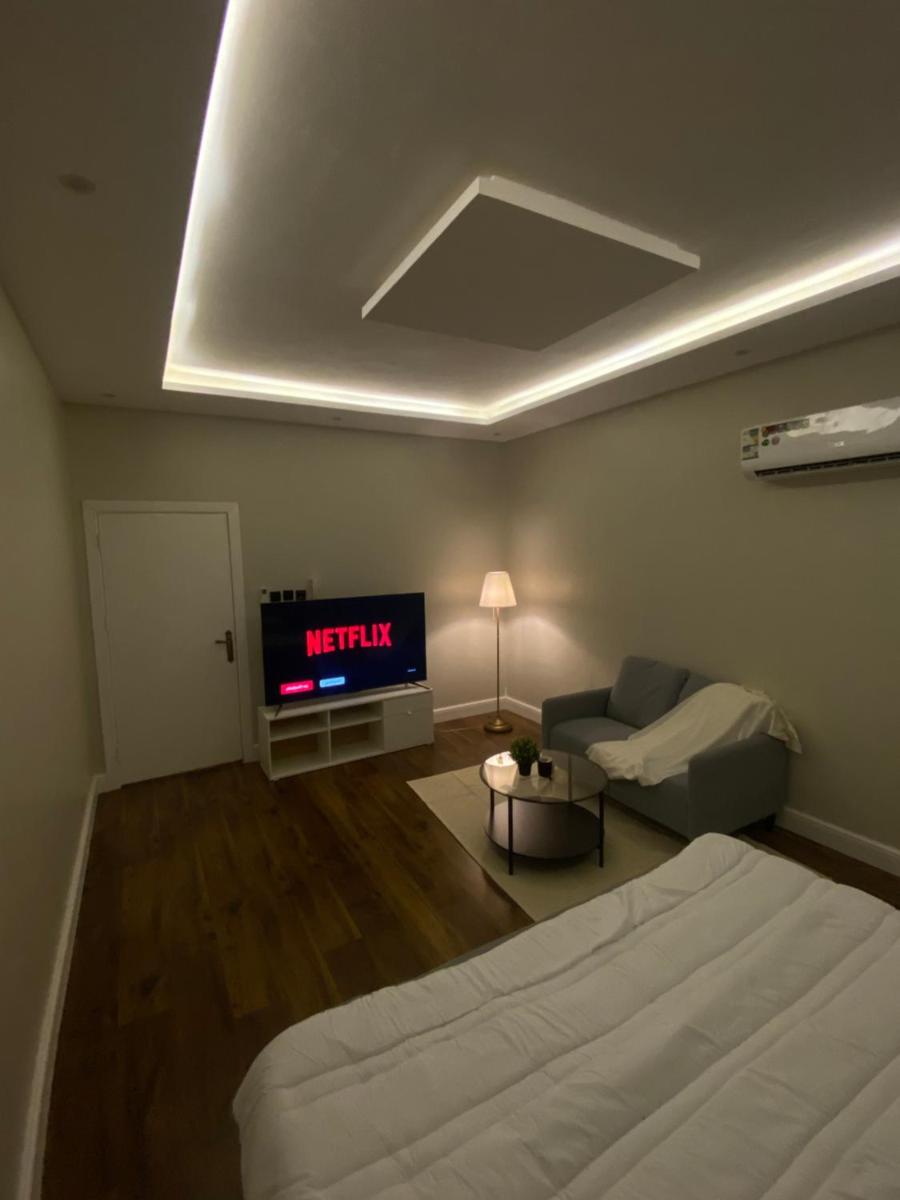 Quiet studio apartment