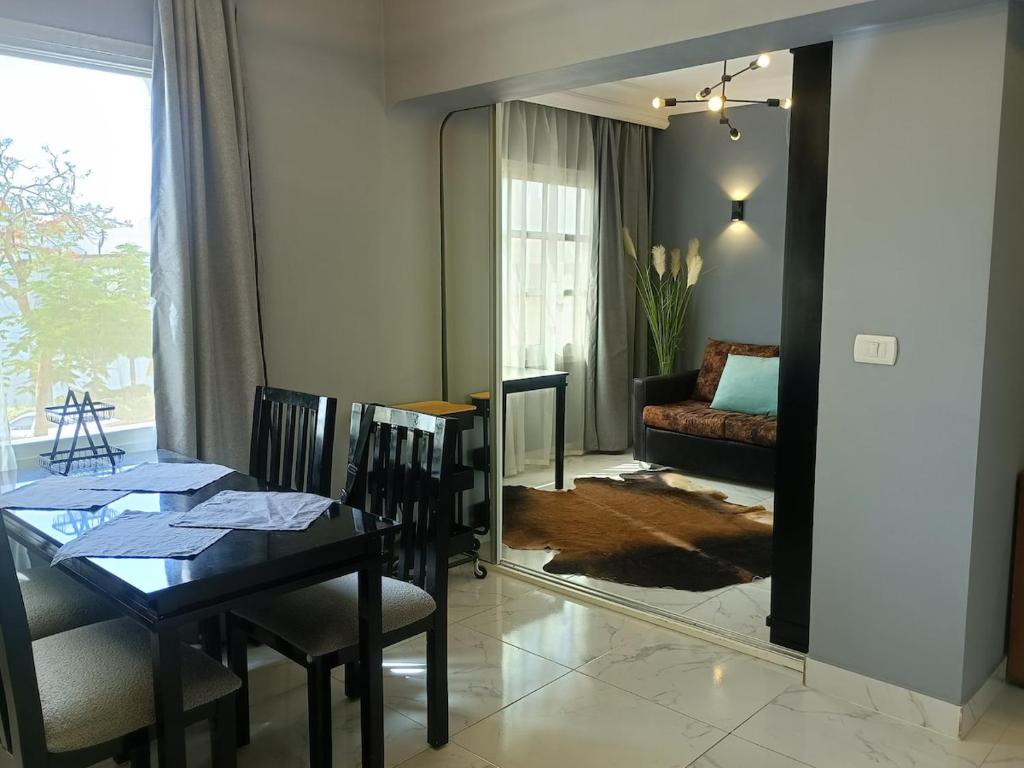 Relaxing Condo in the Heart of Town