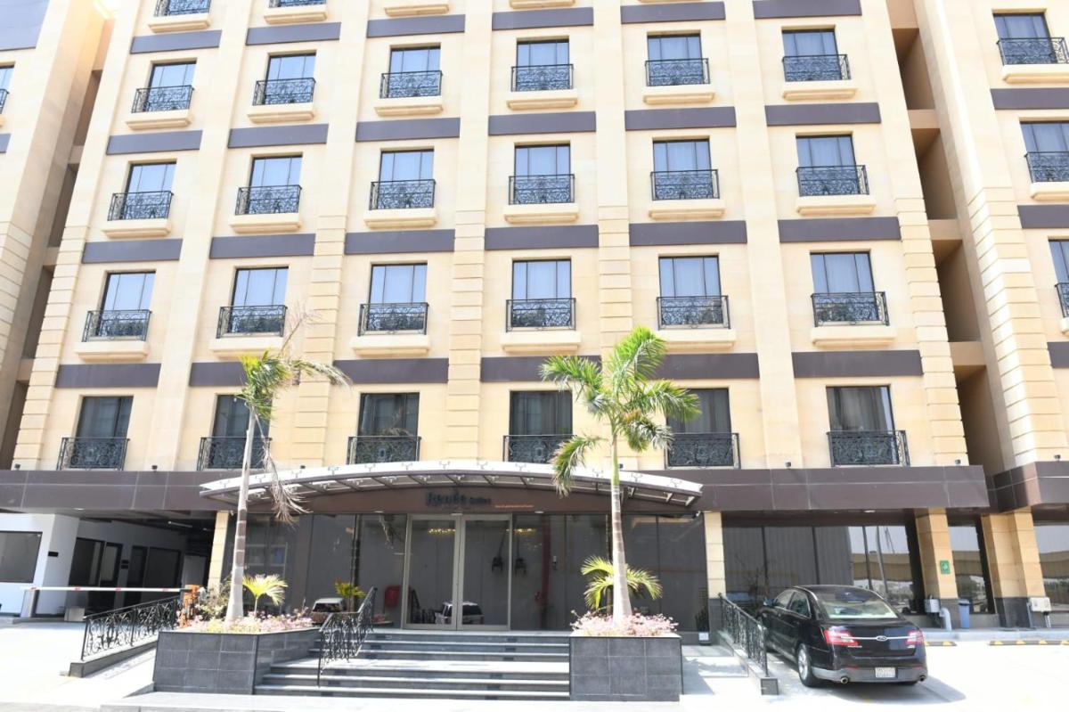 Renee Suites