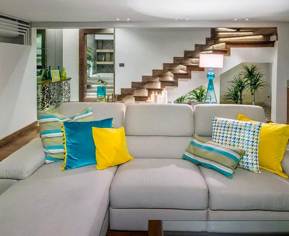 Reno Villa 4Br
