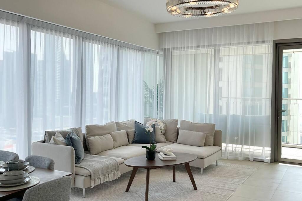 RH – Burj Khalifa View, 03BR with Maid’s Room, 7 mins walk to Burj Khalifa