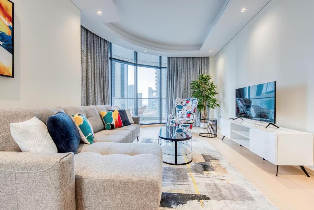 RH – Spacious chic apartment, Next to Dubai Mall
