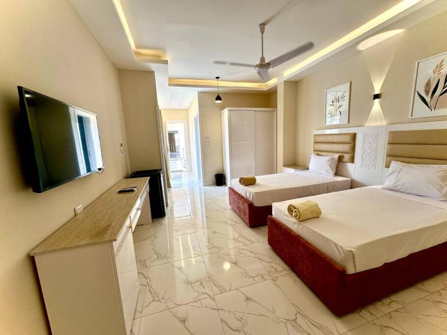 Royal Nile Suites – Nile View Suite 2