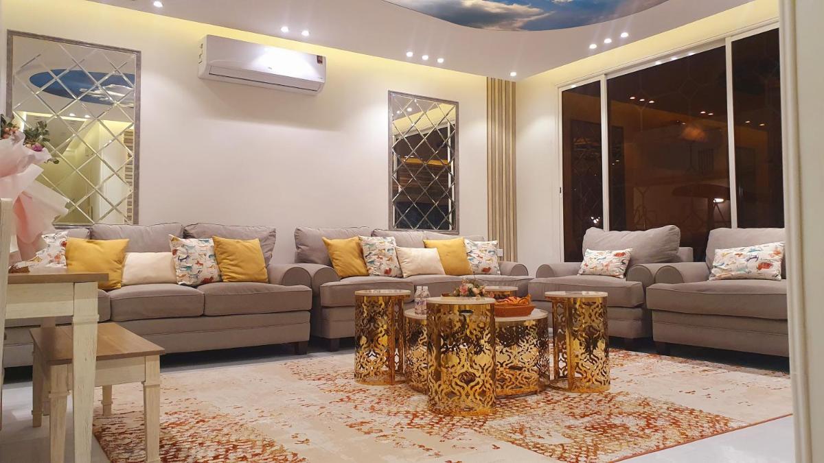 روف علوي ملكي فاخر بسطح وخيمة والعاب اطفال Vip