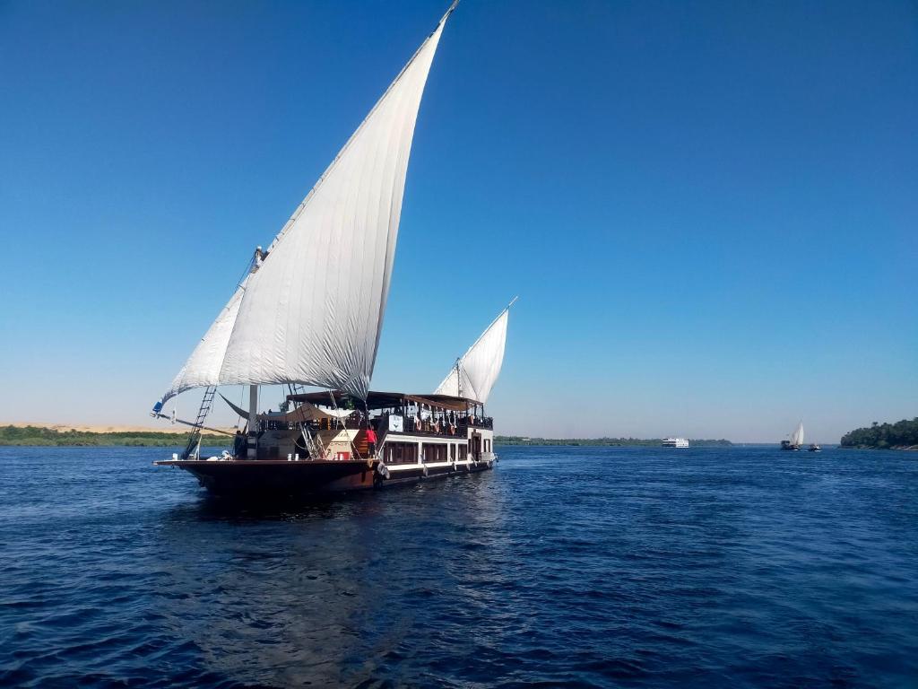 Saphir Dahabiya luxury sailing boat Nile cruise Every Saturday from Luxor 4 or 7 nights