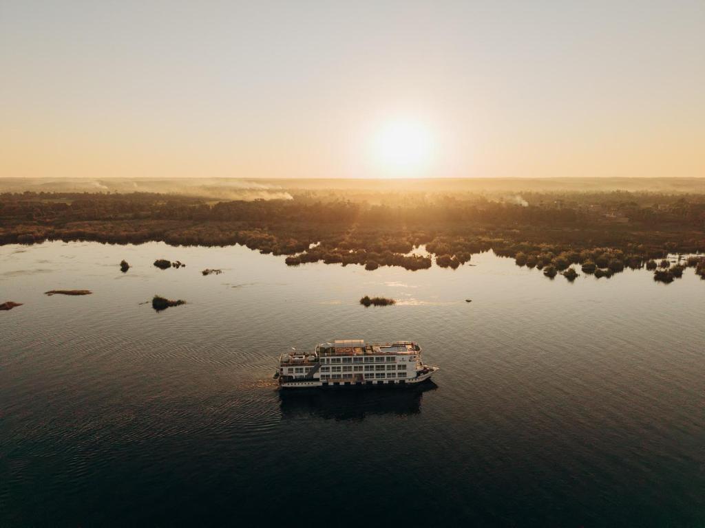Savoy Yacht – Exclusive Nile Cruise from Luxor to Aswan