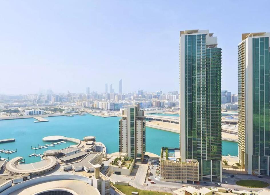 Sea View Cozy 2BHK Al Reem 6ppl – more than 10 days stay free transportation from Abu Dhabi Airport-