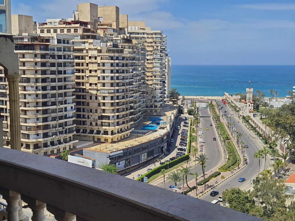 Sea and Montaza Palace view 2 bedrooms apartment alexandria, 2 full bathrooms, with 2 AC and 1 Stand Fan, free wifi, available all year days with 3 heavy blanke