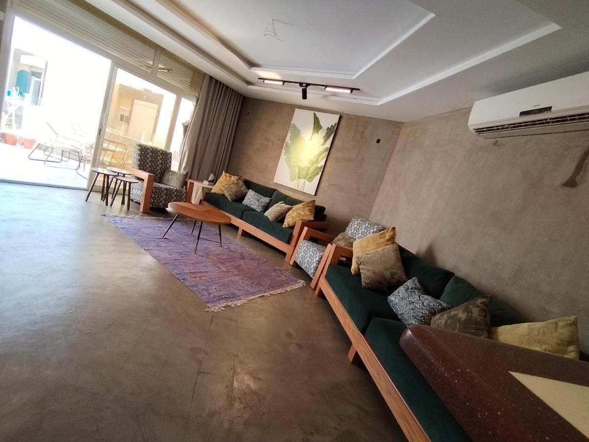شاليه فاخر بمنتجع على البحر