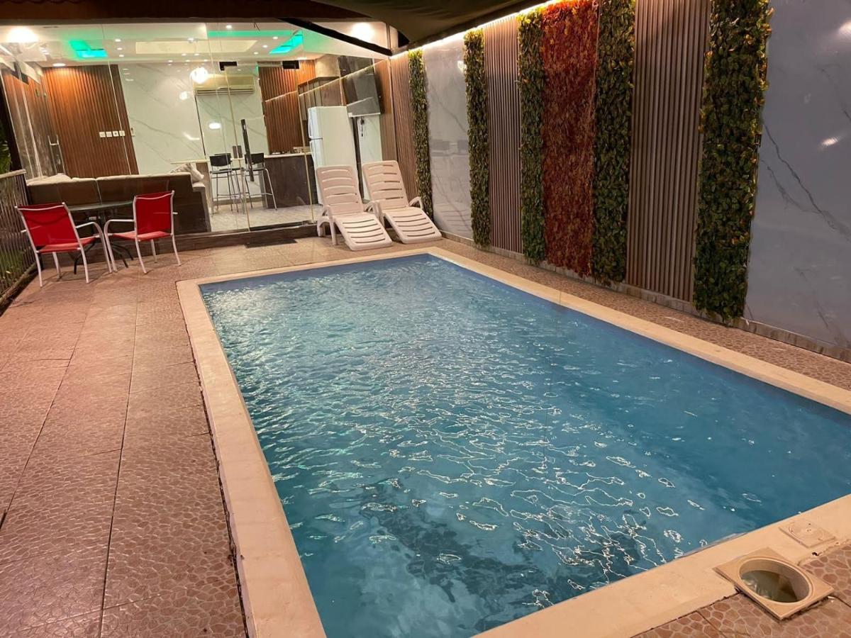 شاليهات البحر الاحمر