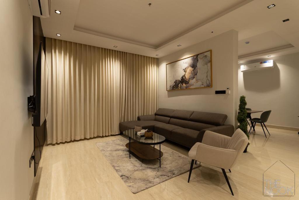 شقة فخمة غرفتين نوم عند البوليفارد luxury 2BD Flat Near BLVD