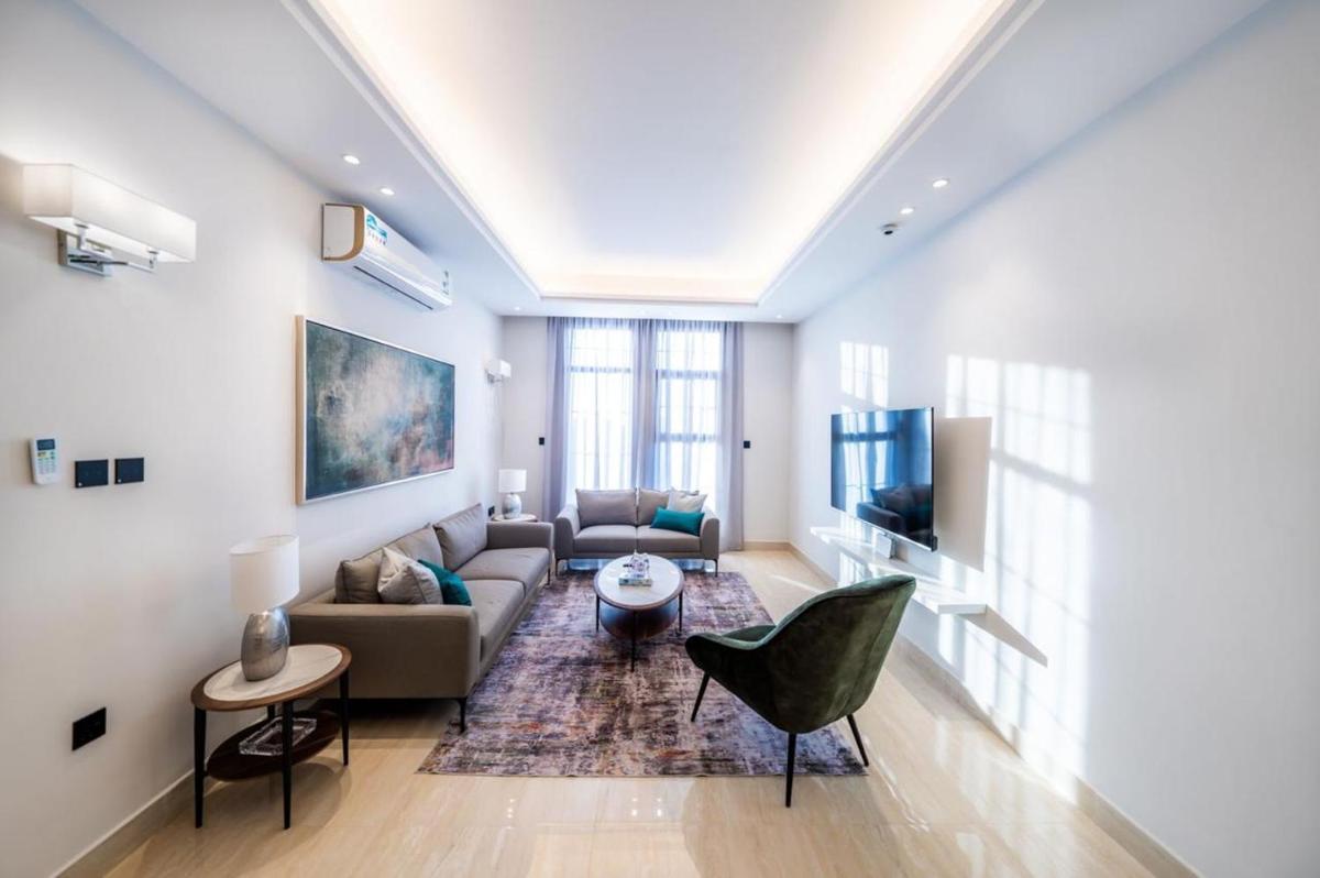 شقة فاخرة بحي القيروان Luxurious two-bedroom apartment alqerwan