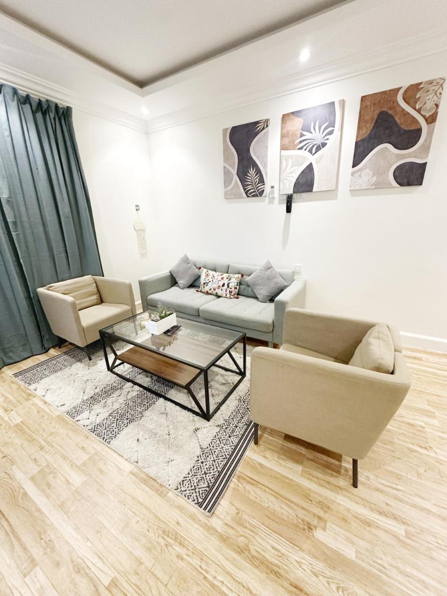 Smart Entry Apartment 202