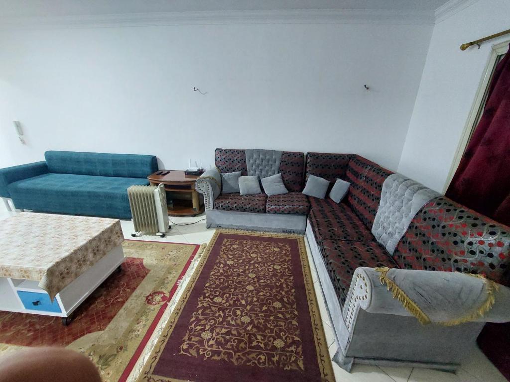 شقة مفروشة للإيجار اليومي في كمبوند جاردينيا سيتي