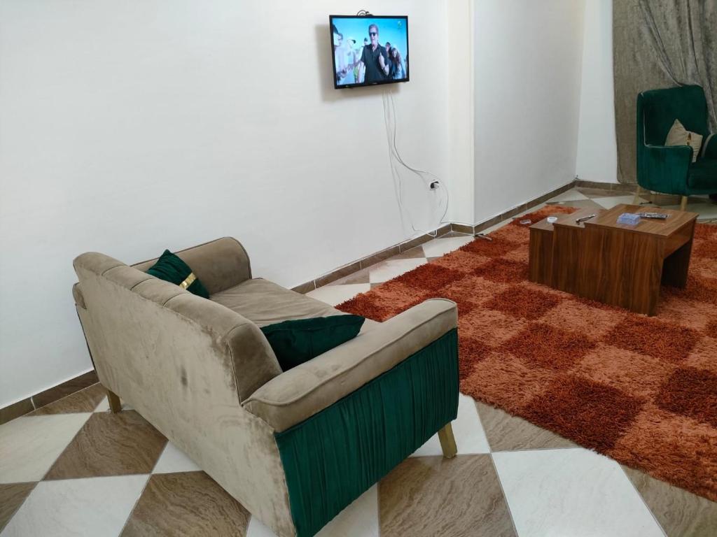 شقة رائعة للايجار في المندرة كود 5350