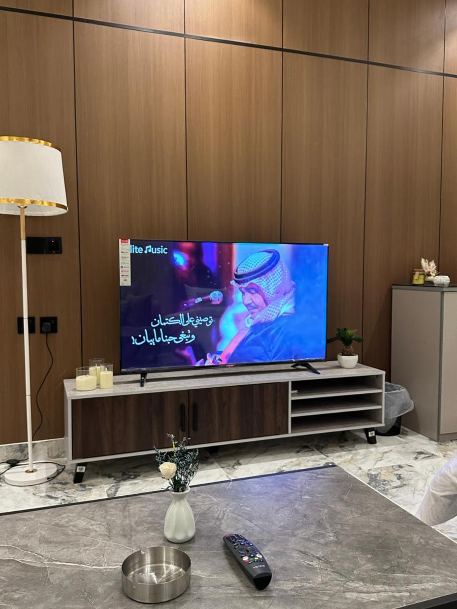 شقة استديو تصميم أنيق وهادئ العقيق بدخول ذاتي