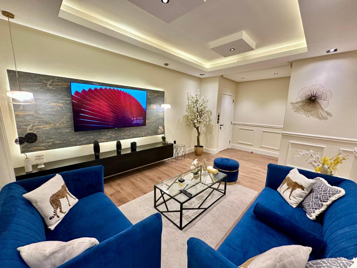 MODERN LUXURY-2Br-2