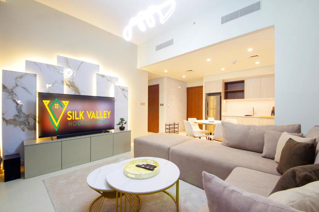 Silk Valley – Luxury 1b Close To Creek Beach