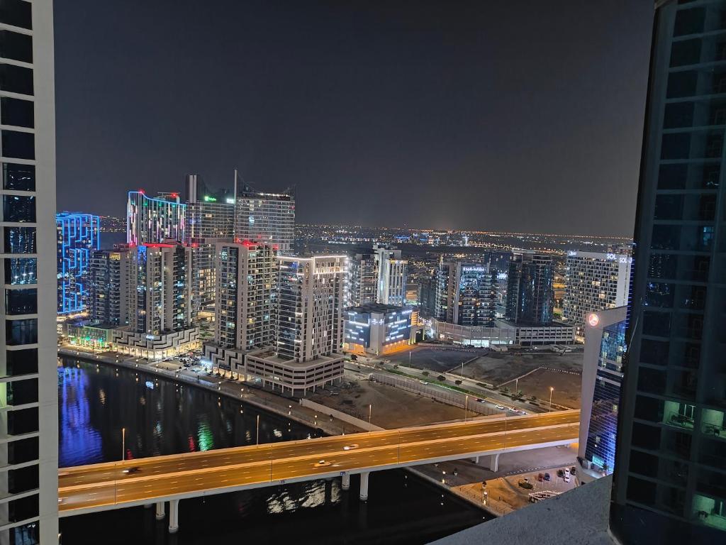 LeModCasa – Luxury smart Studio with Canal View Business Bay