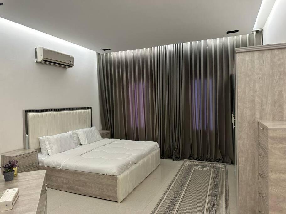 Specious AQIQ 2-Bedroom Rooftop